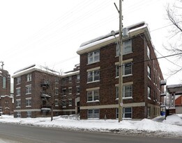 Val Cartier in Ottawa, ON - Building Photo
