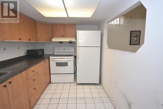 3 Halder Crescent in Markham, ON - Building Photo - Building Photo