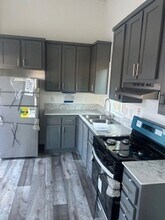 913 Whittier Ave in Modesto, CA - Building Photo - Building Photo