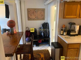 1124 Commonwealth Ave in Boston, MA - Building Photo