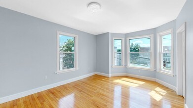 30 Julian St, Unit 3 in Boston, MA - Building Photo - Building Photo