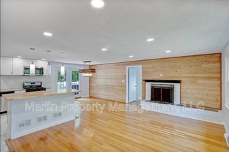 12 Joyce Rd in Wayland, MA - Building Photo - Building Photo