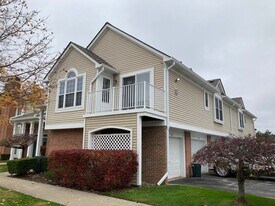 56626 Chesapeake Trail in Shelby Township, MI - Building Photo