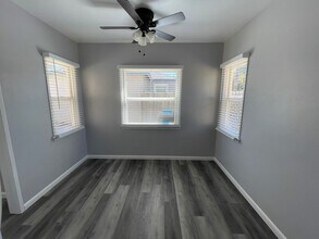 317 S D St in Lompoc, CA - Building Photo - Building Photo