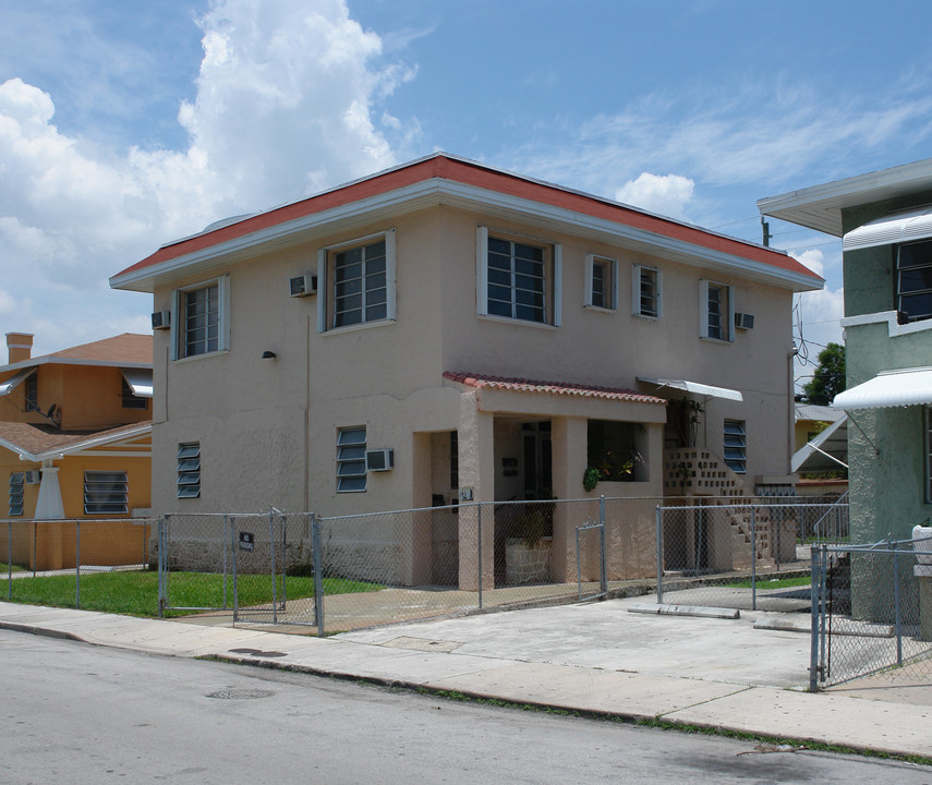 343 NE 27th St in Miami, FL - Building Photo