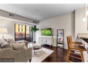 360 N 1st St-Unit -247 in Minneapolis, MN - Building Photo - Building Photo