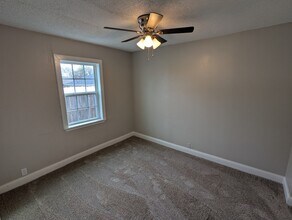 1322 Caldwell St, Unit 102 in Dallas, TX - Building Photo - Building Photo