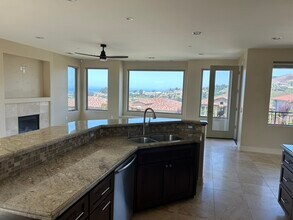 213 Cima de Colina in Pismo Beach, CA - Foto de edificio - Building Photo