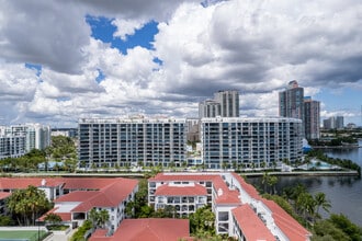 Echo Aventura in Aventura, FL - Building Photo - Building Photo