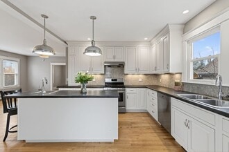 35 Everett Ave in South Portland, ME - Building Photo - Building Photo