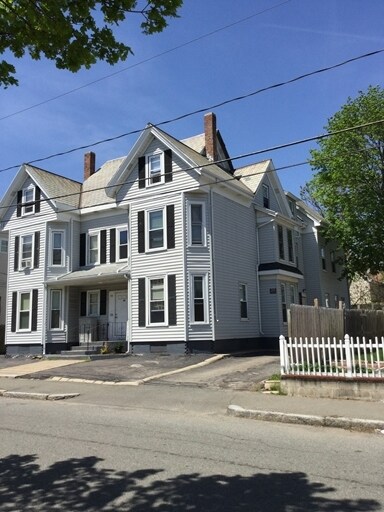 31-33 Harvard St in Brockton, MA - Foto de edificio