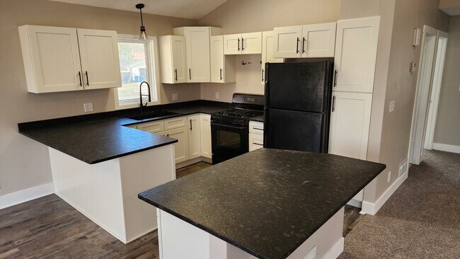 1208 Pribble St N in Champlin, MN - Building Photo - Building Photo