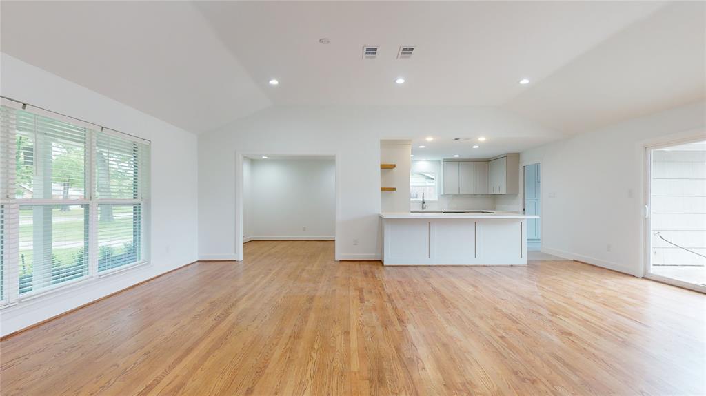 9746 Tappenbeck Dr in Houston, TX - Building Photo