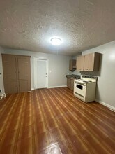 270-272 N 5th St-Unit -272 in Newark, OH - Building Photo - Building Photo