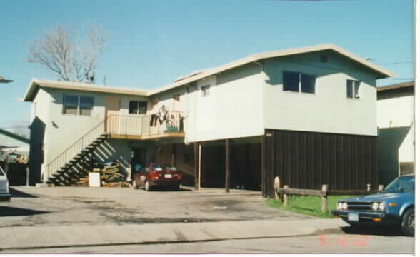 549 Hampshire Ave in Redwood City, CA - Building Photo - Building Photo