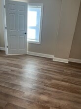 1401 Walnut St, Unit 2 in Dallas Center, IA - Building Photo - Building Photo
