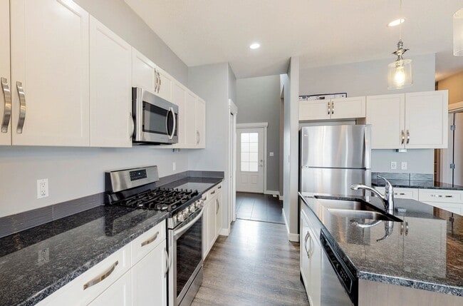 property at 2113 Auxier Ct SW