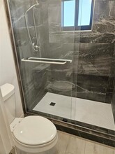472 SE 11th Ter in Dania Beach, FL - Building Photo - Building Photo