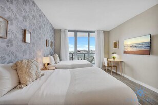 2602 E Hallandale Beach Blvd, Unit SI ID1227288P in Hallandale Beach, FL - Building Photo