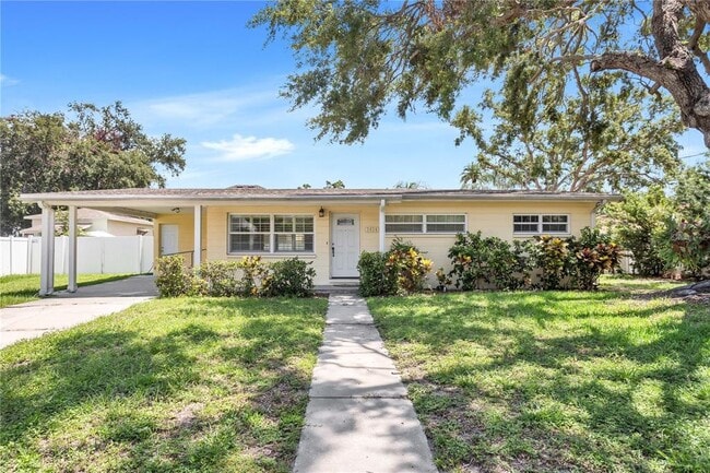 property at 3414 W Carrington St