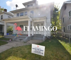 1120 Lexington Ave in Dayton, OH - Building Photo