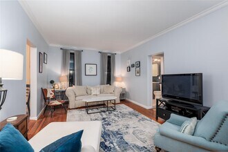 12 Hempstead Ave in Rockville Centre, NY - Building Photo - Building Photo