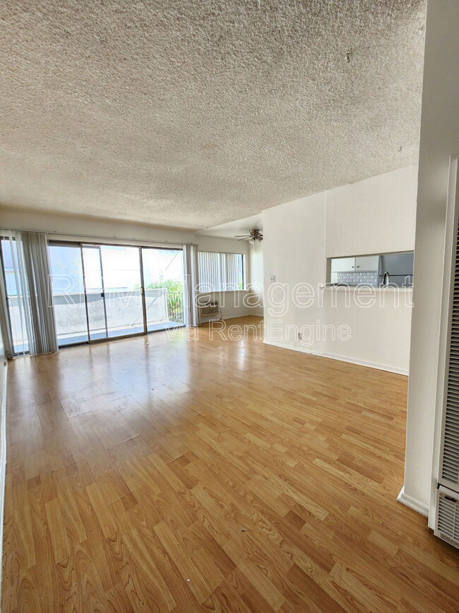 property at 1538 N Detroit St