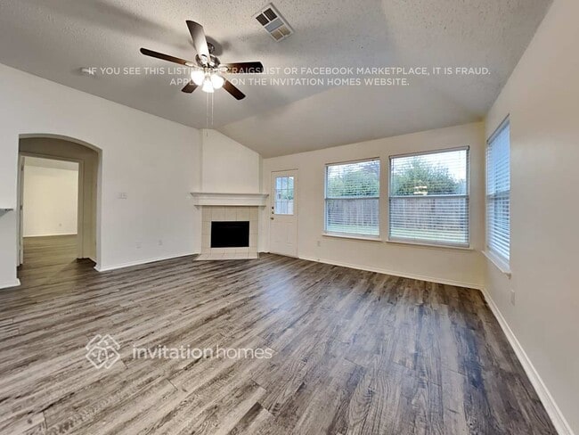 4424 Stepping Stone Dr in Fort Worth, TX - Building Photo - Building Photo