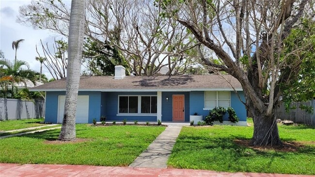 223 Boulevard of Presidents in Sarasota, FL - Building Photo - Building Photo