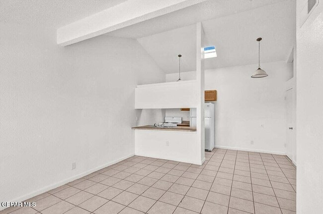 1921 Lake Omega St in El Paso, TX - Building Photo - Building Photo