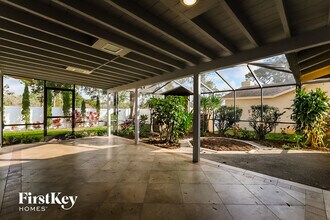 2918 Deer Run N in Clearwater, FL - Foto de edificio - Building Photo