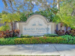 1215 Lucaya Dr in West Palm Beach, FL - Building Photo - Building Photo