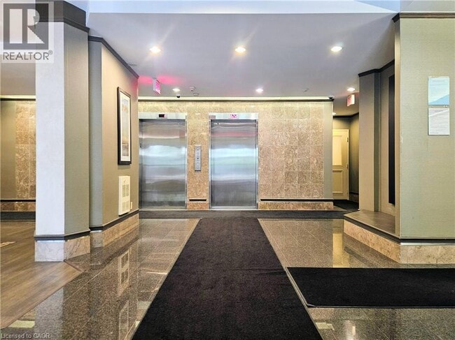 67 Caroline St S in Hamilton, ON - Building Photo - Building Photo