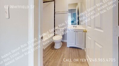 65 Whitfield St in Pontiac, MI - Building Photo - Building Photo