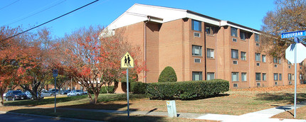 Suburban House in Norfolk, VA - Building Photo - Building Photo