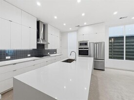 4812 Manett St in Dallas, TX - Building Photo