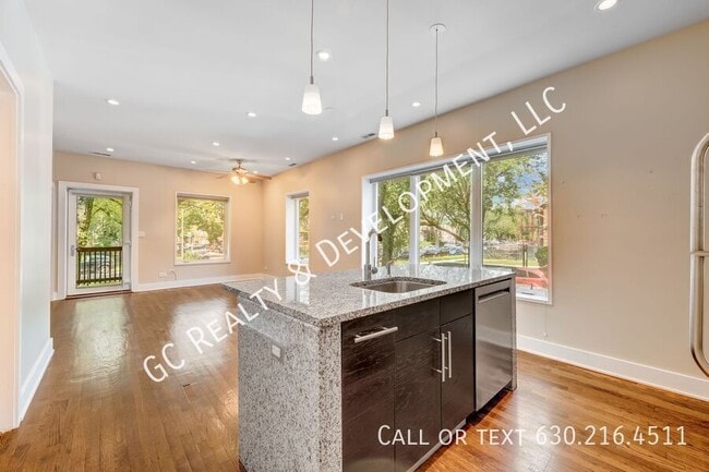 1625 W Ainslie St in Chicago, IL - Building Photo - Building Photo