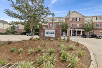 The Grand at Lake Sheri in Valdosta, GA - Foto de edificio - Building Photo
