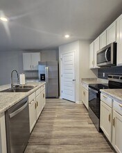 4384 White Cedar Ct in Milton, FL - Building Photo - Building Photo