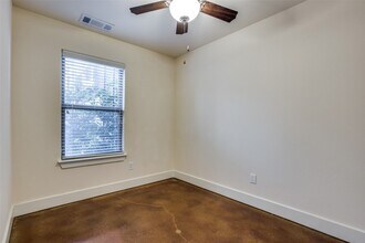4323 Dickason Ave in Dallas, TX - Building Photo - Building Photo
