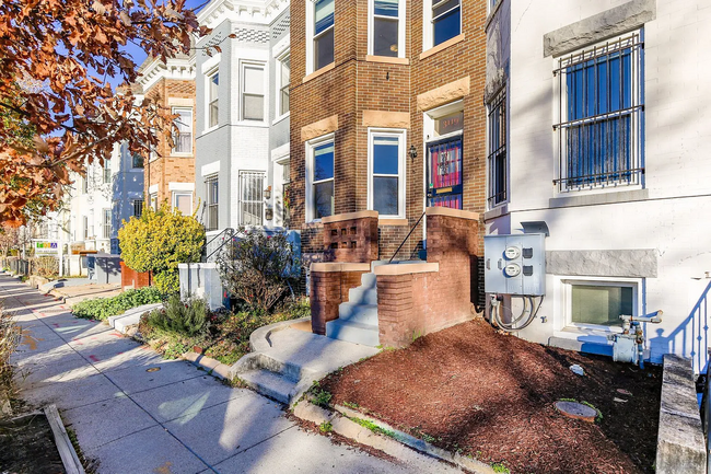 3119 11th St NW in Washington, DC - Building Photo - Building Photo