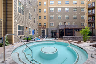 The Standard at Flagstaff in Flagstaff, AZ - Foto de edificio - Building Photo