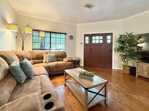 42 Village Knoll Pl in The Woodlands, TX - Building Photo - Building Photo