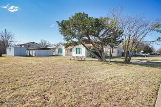 1809 Sandefer St in Abilene, TX - Foto de edificio - Building Photo