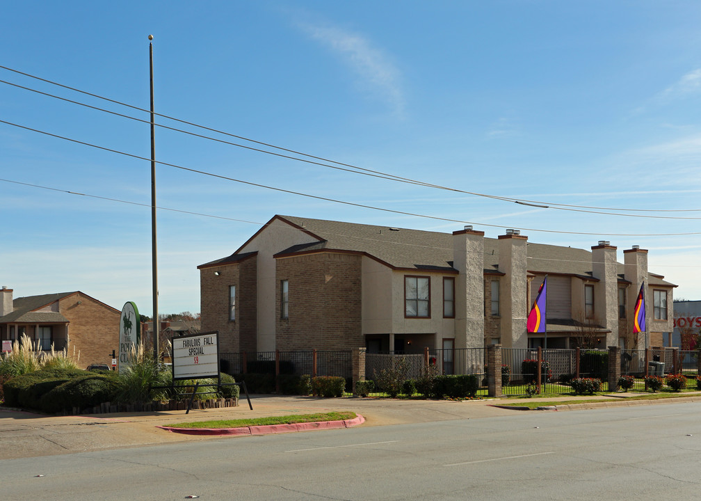 Polo Club in Fort Worth, TX - Foto de edificio