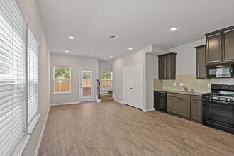 13511 Axel Ln in Houston, TX - Building Photo - Building Photo