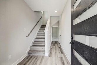2205 Melody Ln in Houston, TX - Building Photo - Building Photo