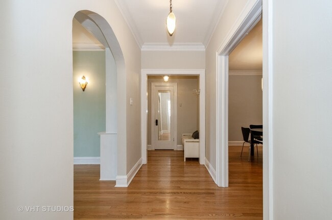 734 Hinman Ave in Evanston, IL - Building Photo - Building Photo