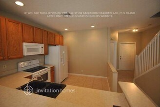 9078 Tremezzo Ln in Boynton Beach, FL - Foto de edificio - Building Photo