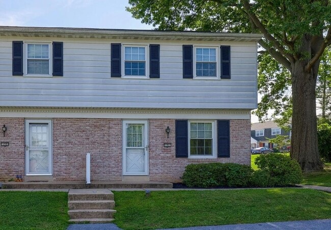 property at 131 Highview Dr